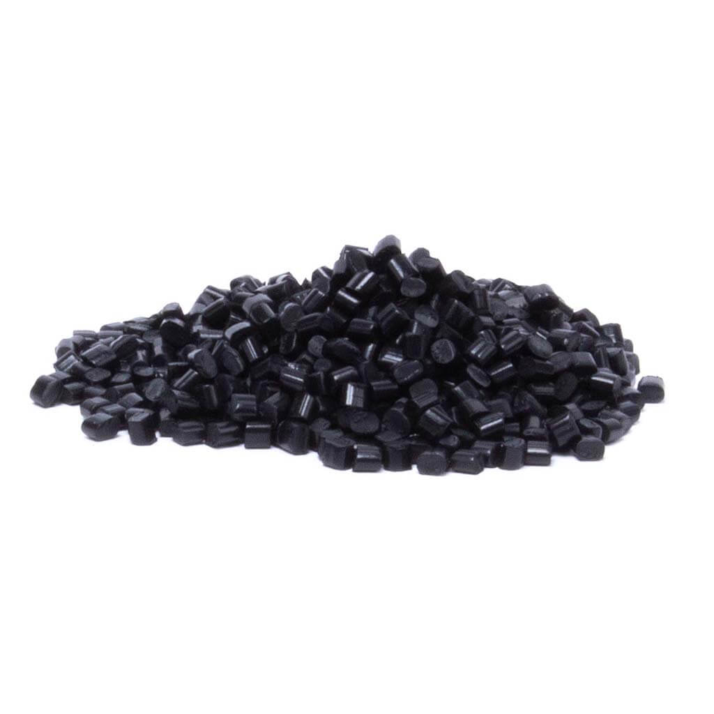 masterbatch-pellets-black-pile
